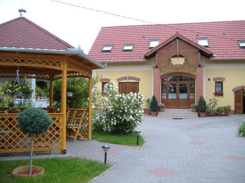 Eckhardt Vendégház