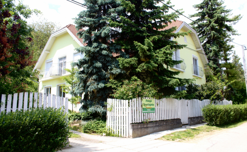Fenyő Vendégház