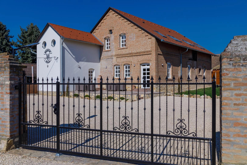 Magtár Villa**** - Bóly