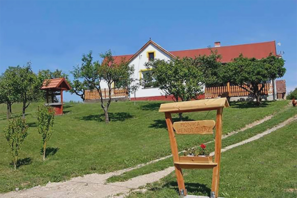 Mónika Vendégház
