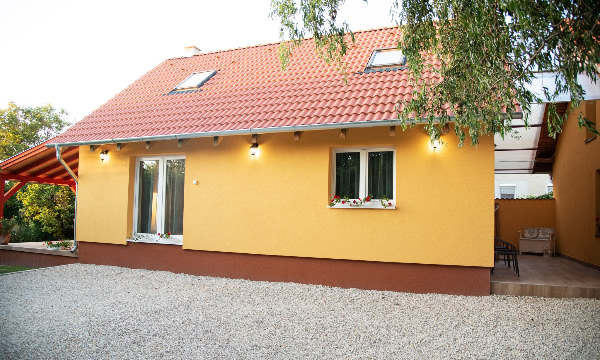 Óperenciás Vendégház-Balatonszabadi